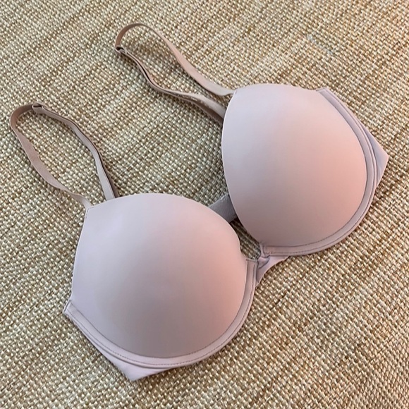Victoria’s Secret Padded Plunge Push-Up Bra Size 32DD - Picture 1 of 6